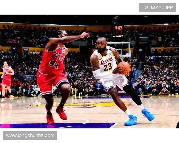 98湖人对决公牛的经典之战回顾与赛季影响分析