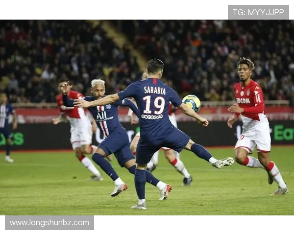 巴黎圣日尔曼迎战摩纳哥争夺法甲冠军关键战役即将上演 巴黎圣日尔曼迎战摩纳哥争夺法甲冠军关键战役即将上演