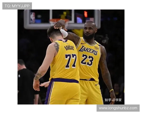 湖人对决火箭阵容分析与比赛前瞻探讨两队明星球员表现及战术布局