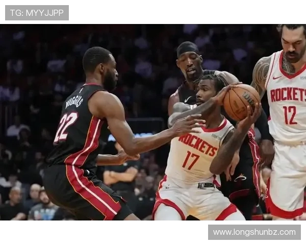 火箭队2019季前赛精彩对决热火队全场回顾与精彩瞬间分析 火箭队2019季前赛精彩对决热火队全场回顾与精彩瞬间分析